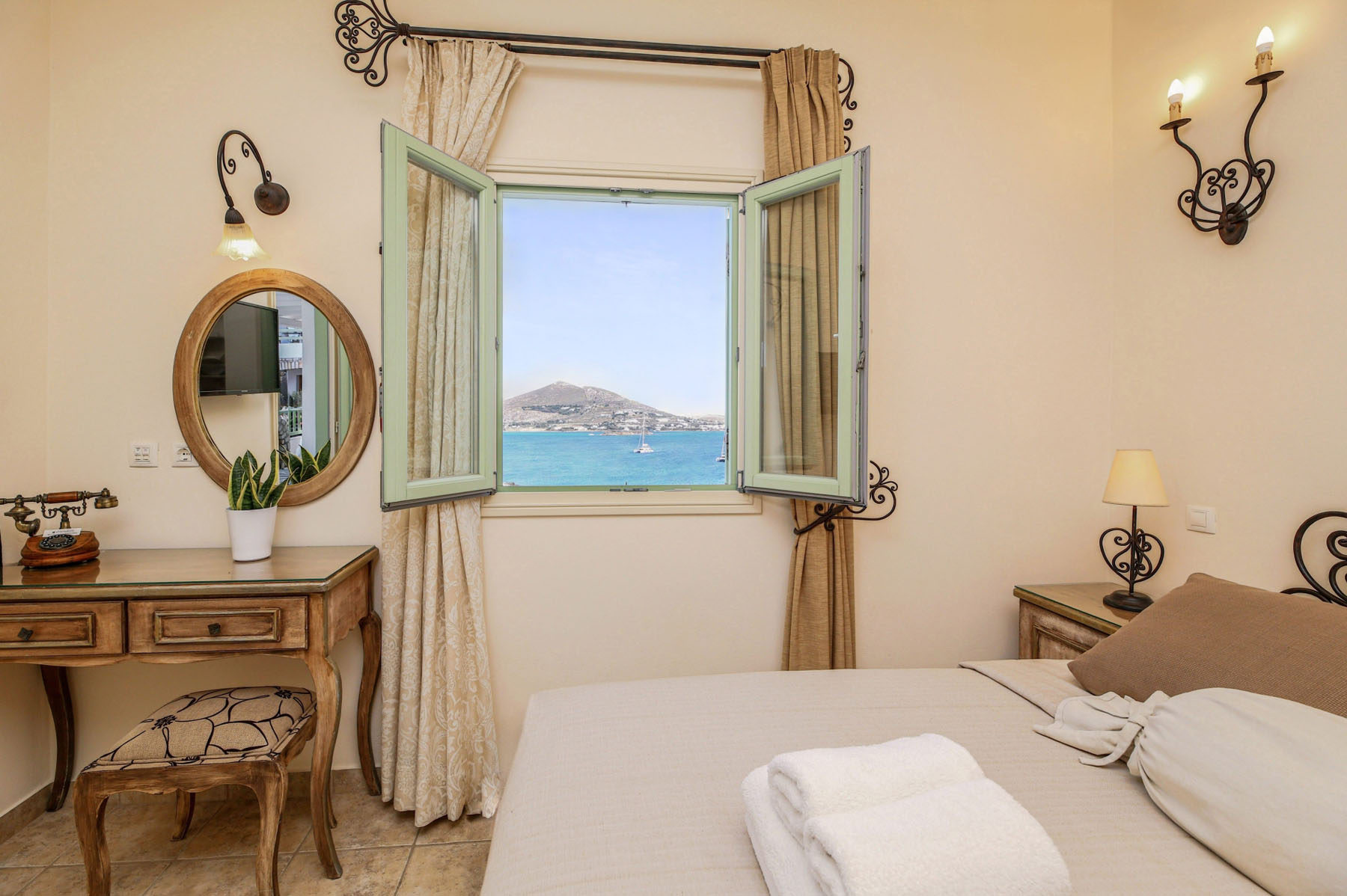 Paros Hotels