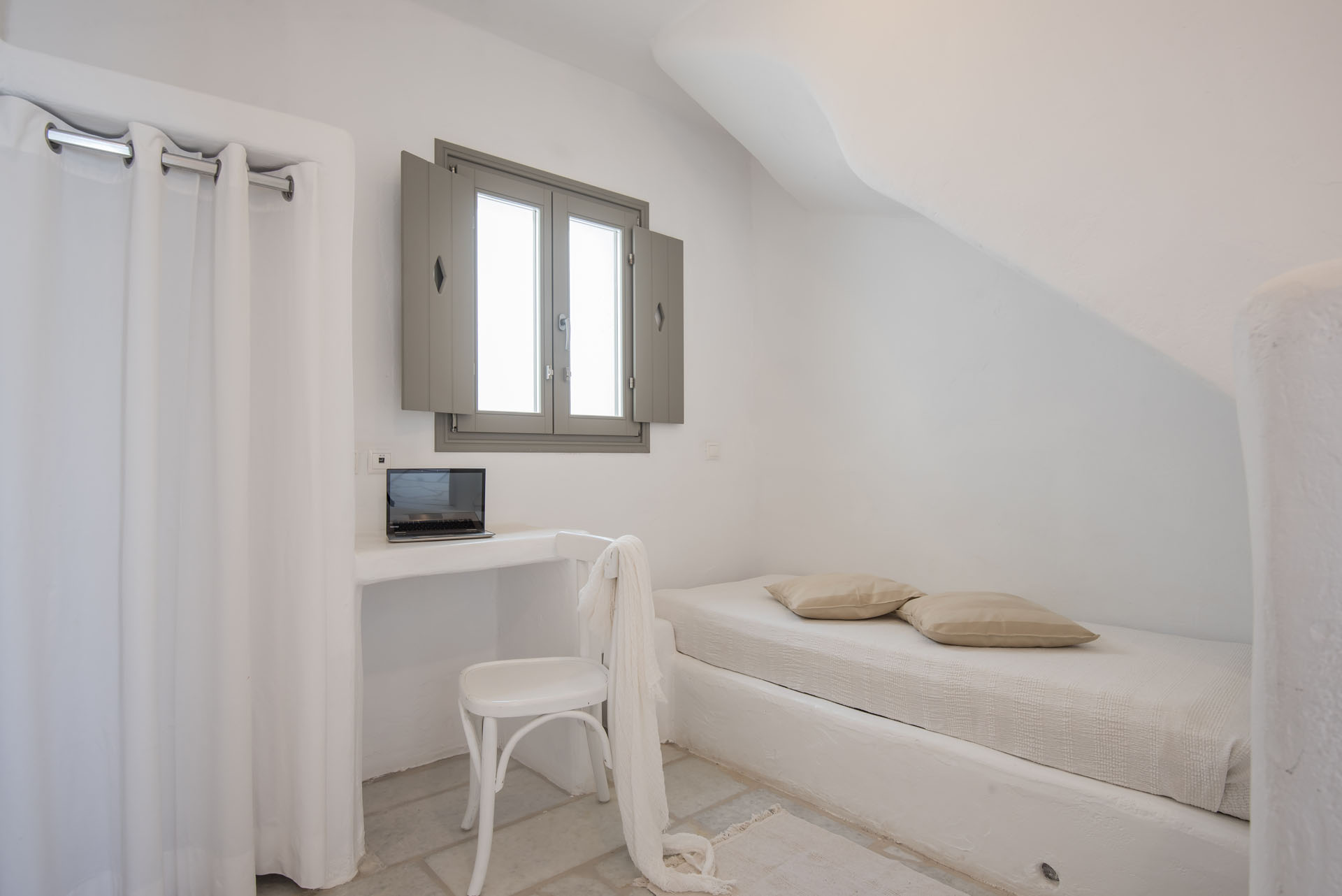 Paros Hotels