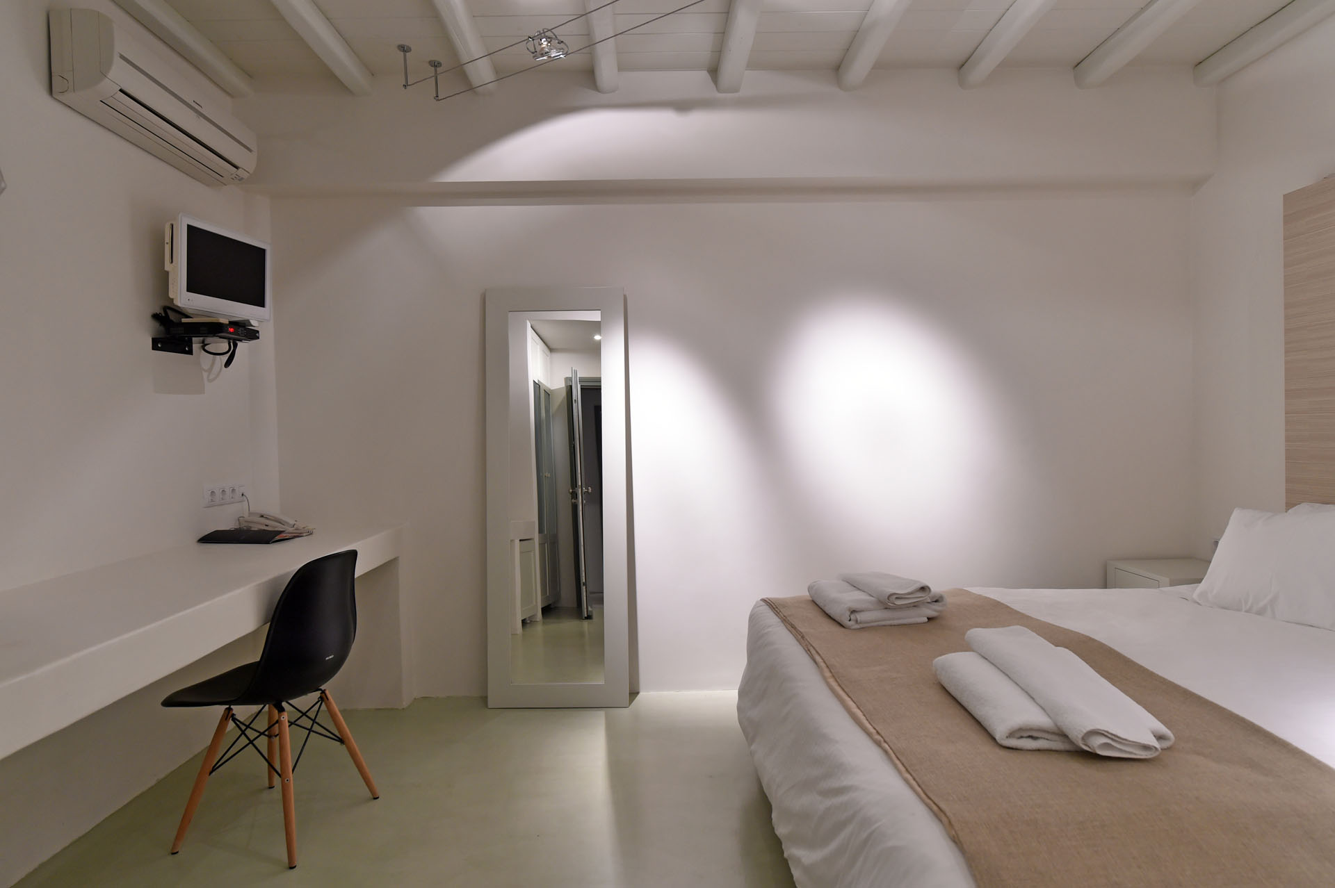 Paros Hotels