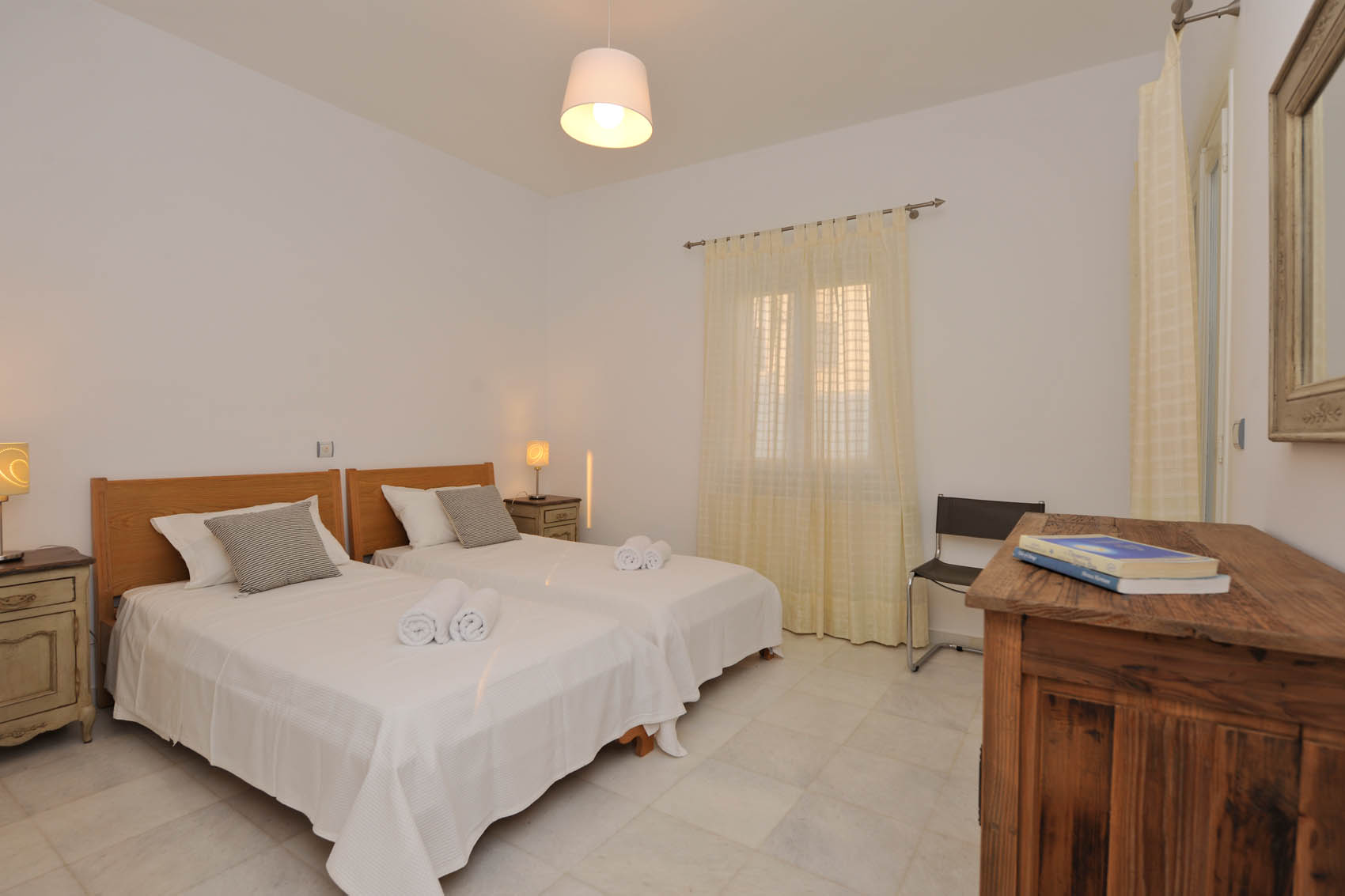 Armenistis Paros
