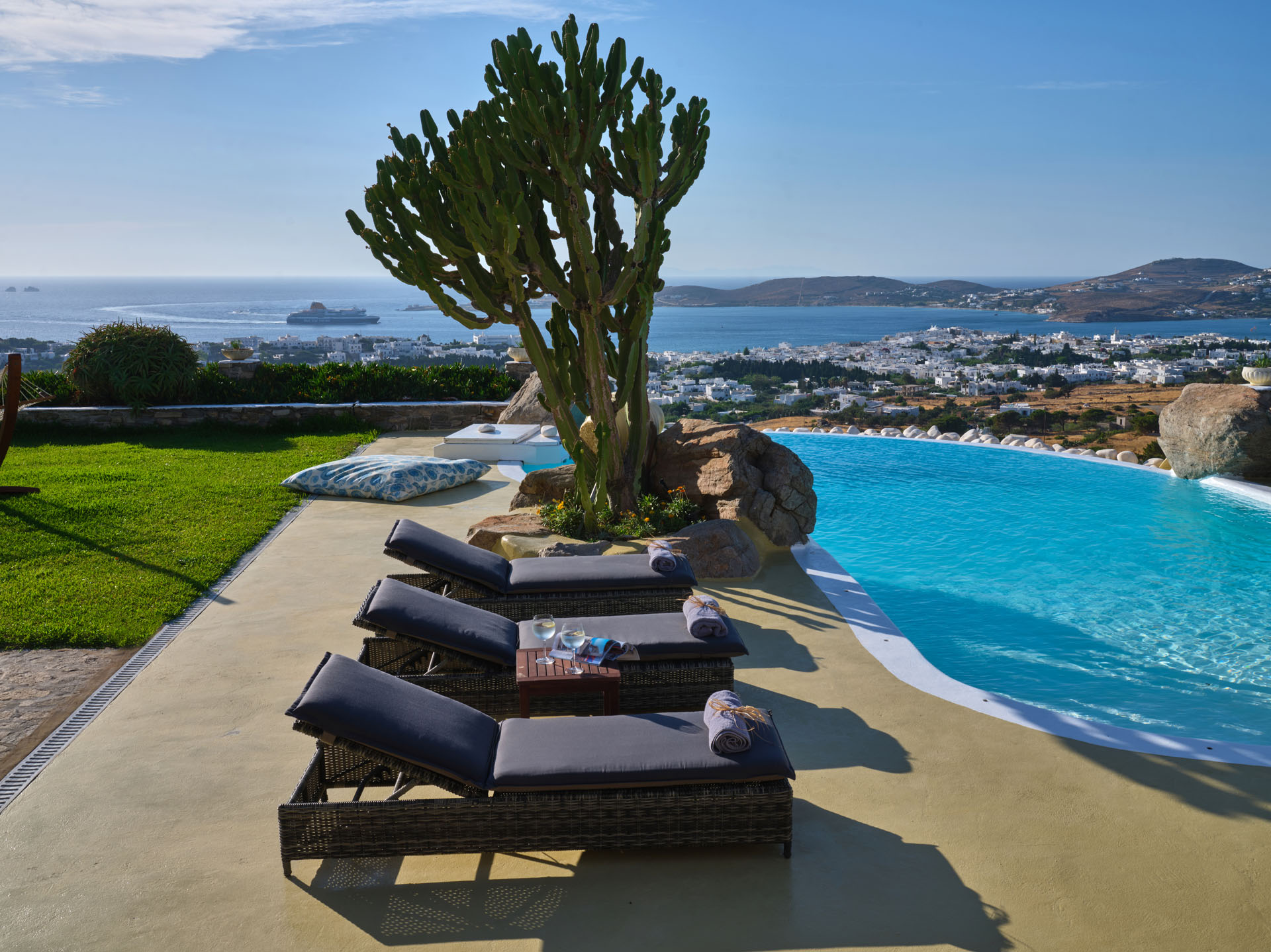 Paros Villas